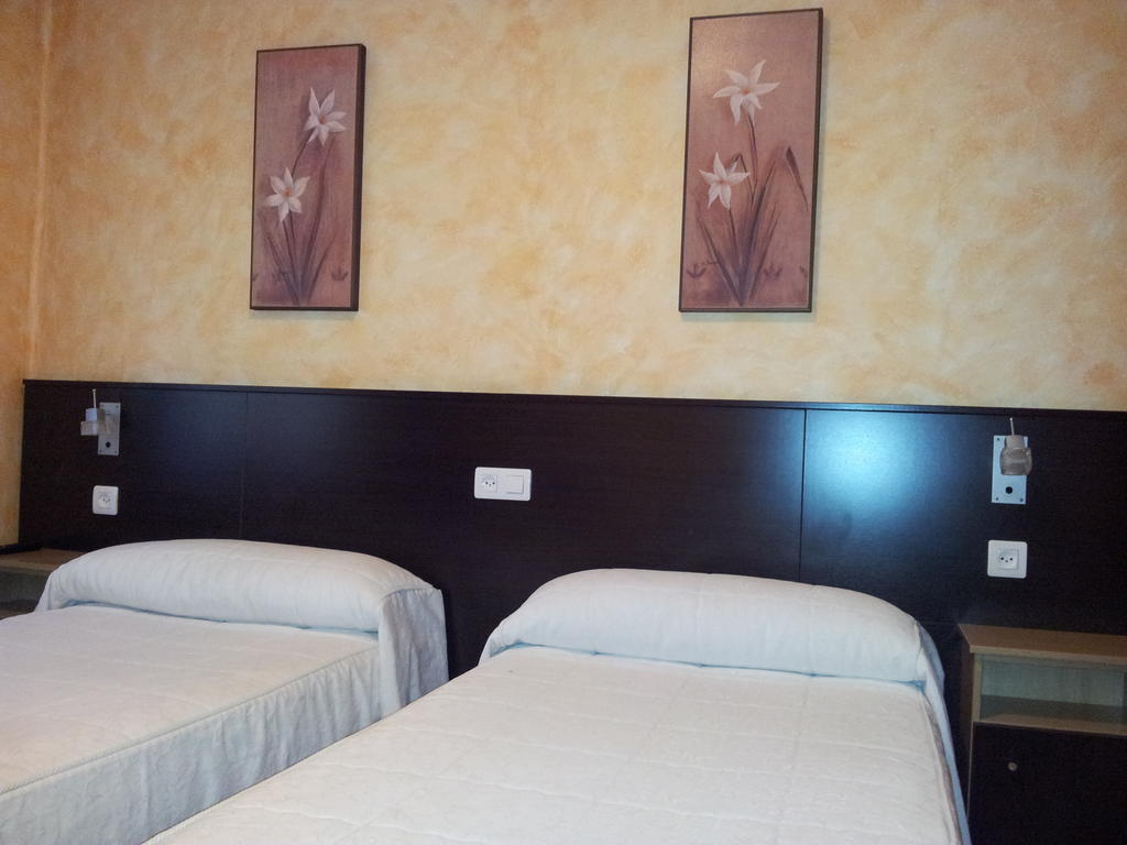 Alojamientos Rio Cares Leon Room photo