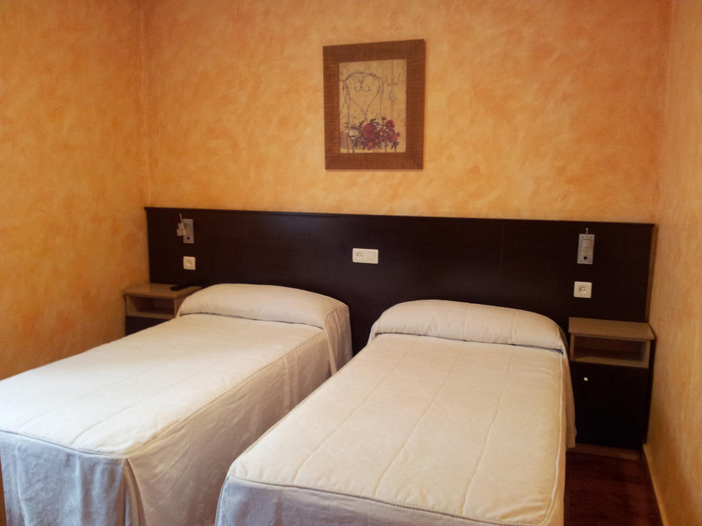 Alojamientos Rio Cares Leon Room photo