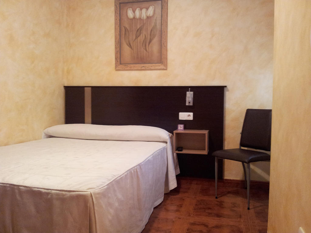 Alojamientos Rio Cares Leon Room photo